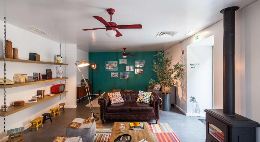 Moon Hill Hostel — Hotel in Sintra