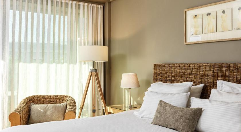Sea View Glyfada Hotel