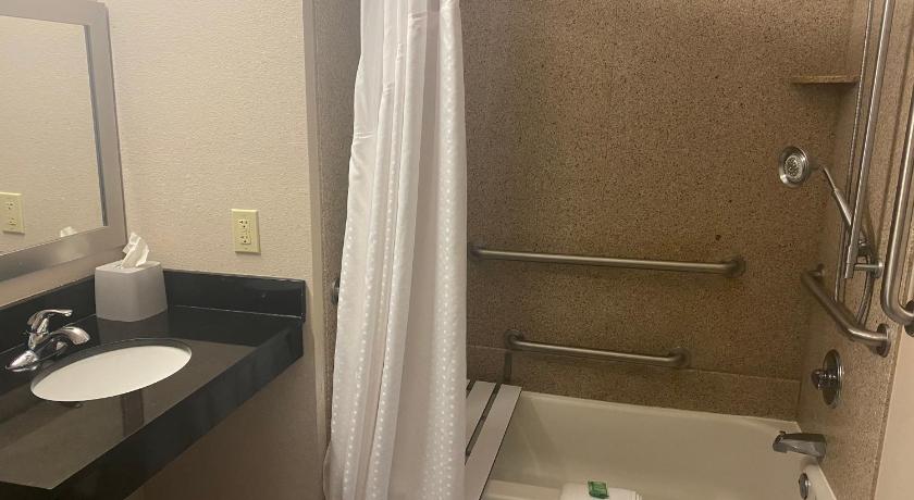 Holiday Inn Express Hotel and Suites Fort Stockton