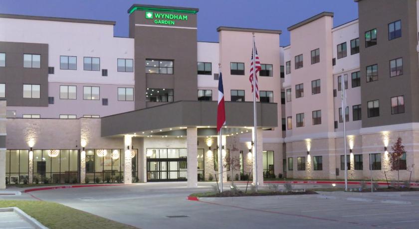 Wyndham Garden College Station