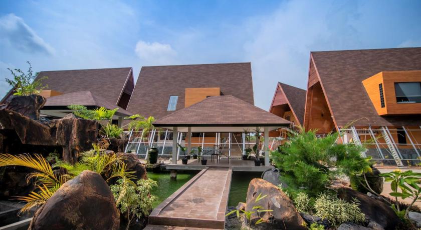Image of Villa Garden View 9