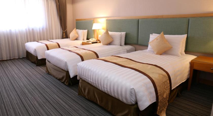 Image of Superior Triple Room 0