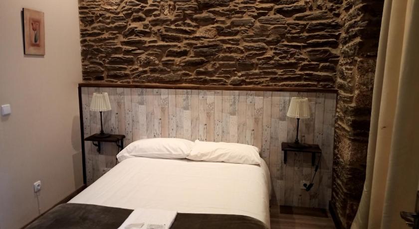Image of Standard Single Room 1