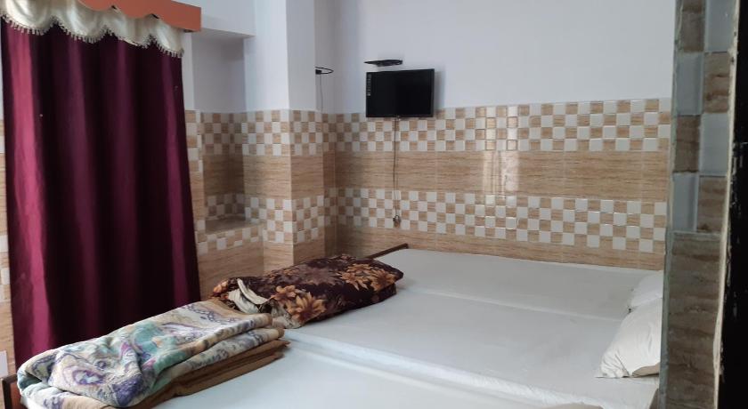 Hotel Yuvraj photo