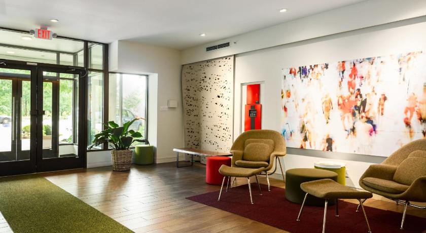 Warm CWE 1BR near BJC by Zencity photo