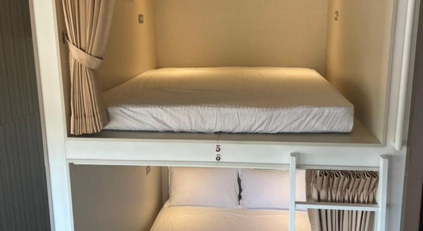 Image of Bed in 6-Bed Mixed Dormitory Room 1
