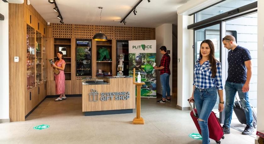 Plitvice Holiday Resort photo