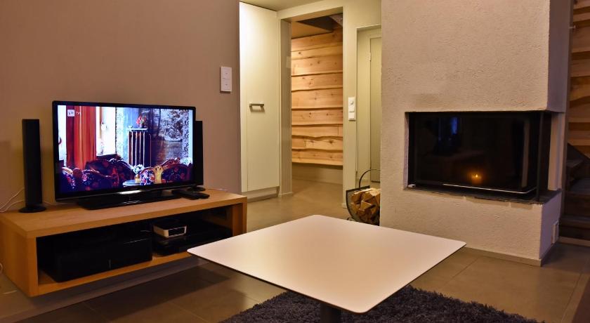 Image of Three-Bedroom Apartment 6