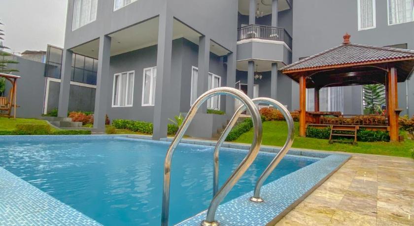 Al Andalus Resort Puncak photo