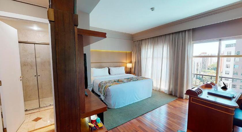 Image of Queen Suite 3