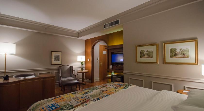 Image of Queen Suite 9