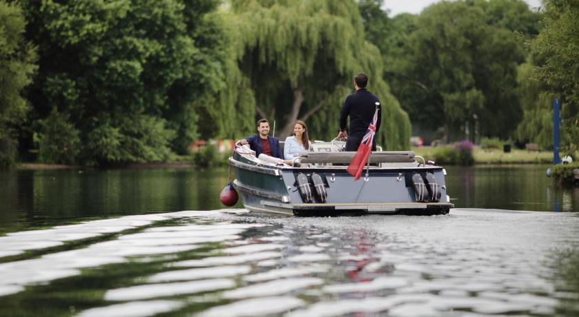 The Runnymede on Thames