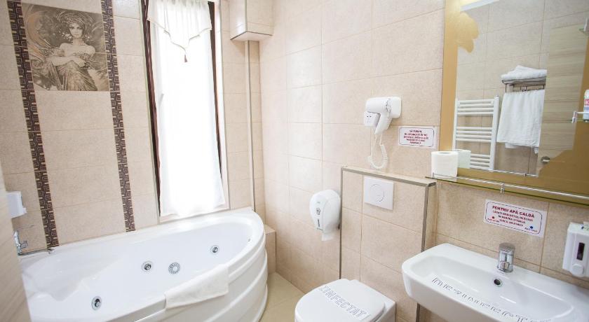 Hotel-Restaurant Ayan Piatra Neamt photo