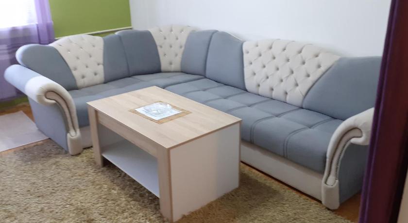 Apartman centar lux — Hotel in Tuzla