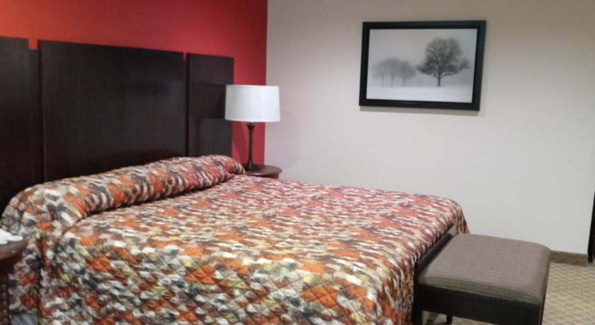 Country Hearth Inn & Suites Kenton photo