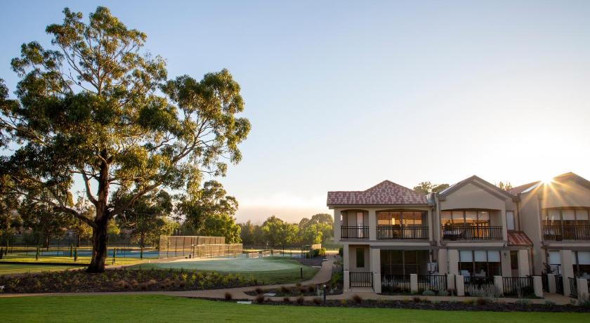 Hidden Valley Resort — Hotel in Melbourne