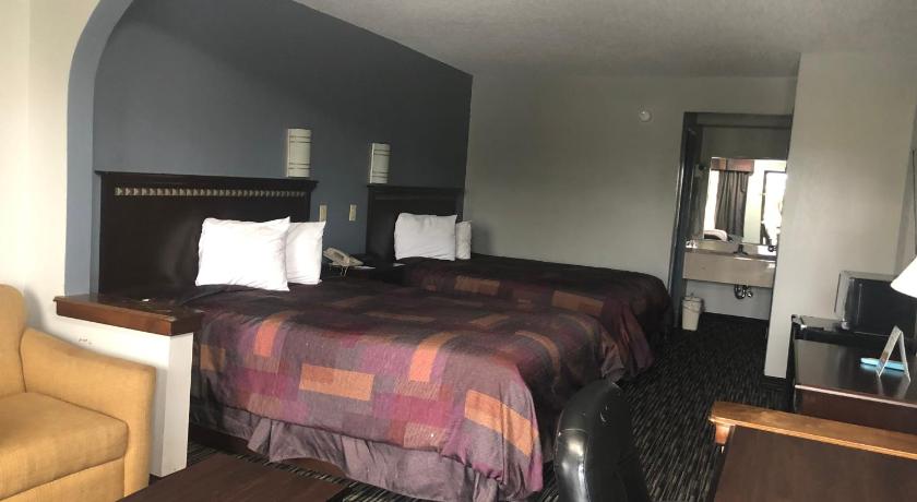 Gateway Inn and Suites Clarksville