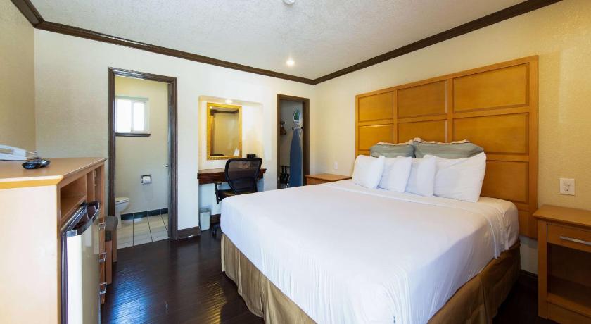 Travelodge by Wyndham Merced Yosemite