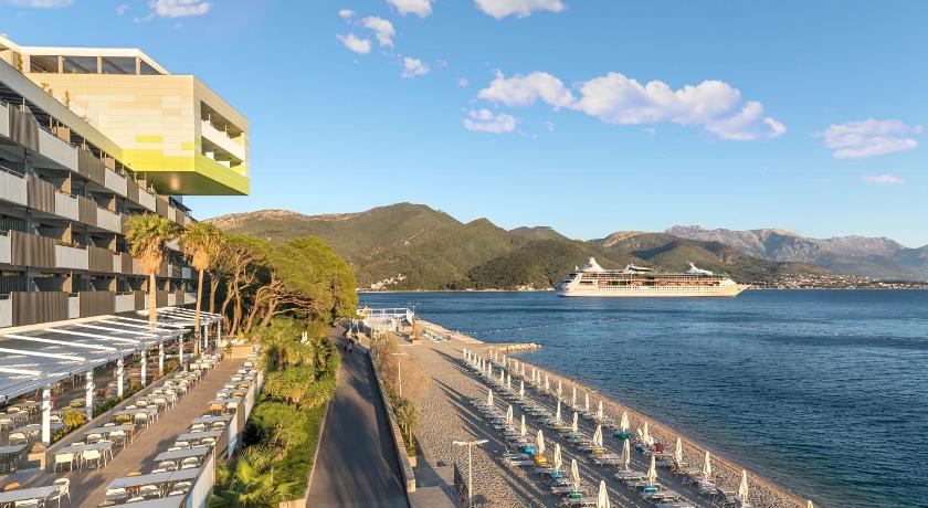 Carine Hotel Park photo