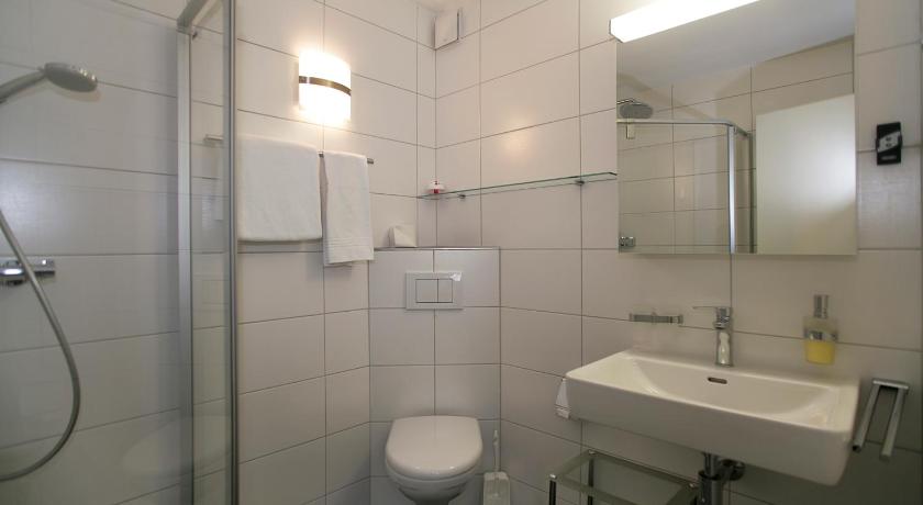 Baron / Baronesse Apartments photo