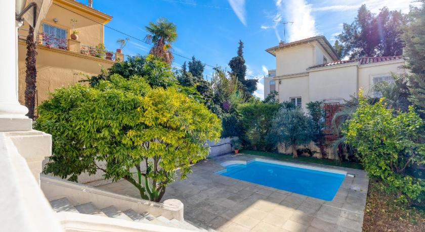 Stylish Art Deco villa near the sea 4 Bdrs Pool and garage photo