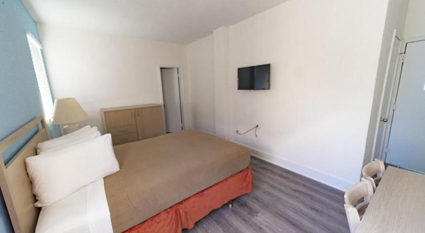 Broadmore Miami Beach photo