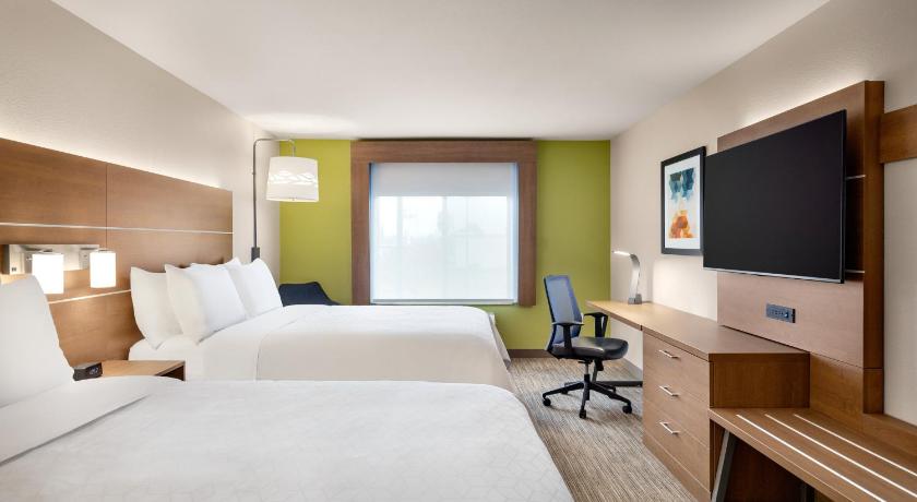 Holiday Inn Express Hotel & Suites Merced