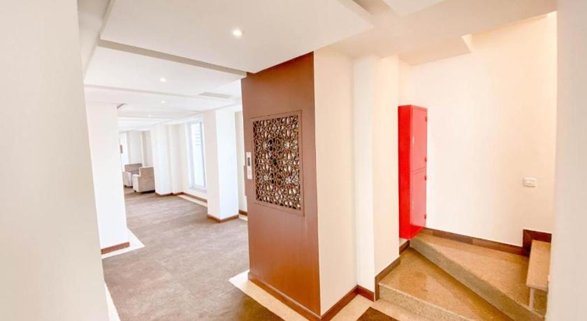 Esquire Hotels & Apartments photo