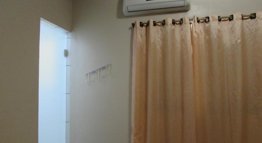 Hotel Ideal Fliper com Estacionamento Gratis para carro pequeno altura padrao "INTERNET FIBRA" photo