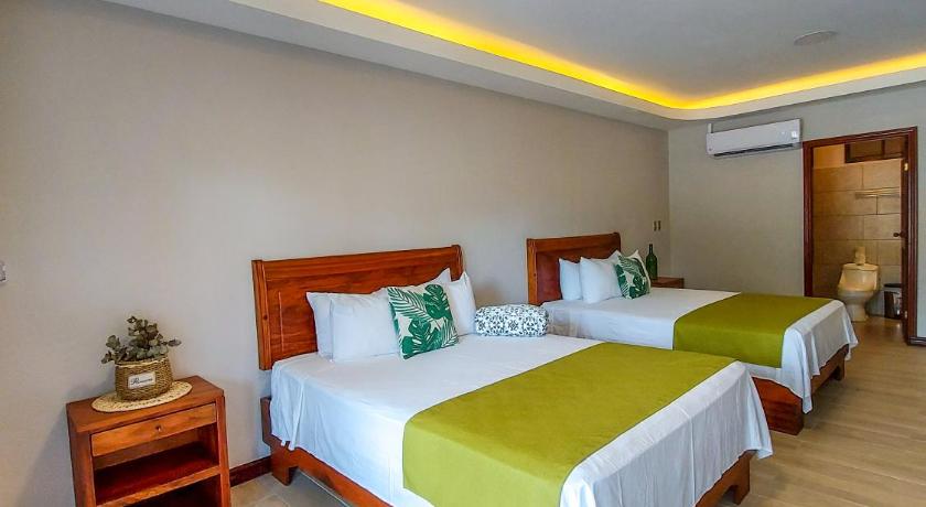Hotel Amira photo