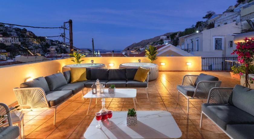 Maravelia's Rooms — Hotel in Symi Island