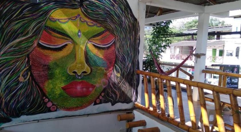 Casa Mafer Hostel — Hotel in Montanita
