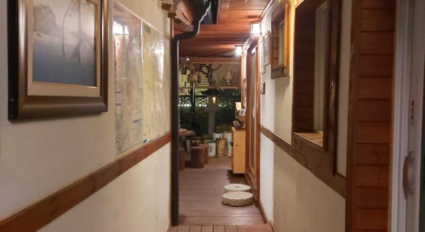 キョンジュ Hanok Raon 3つ星 ホテル プール