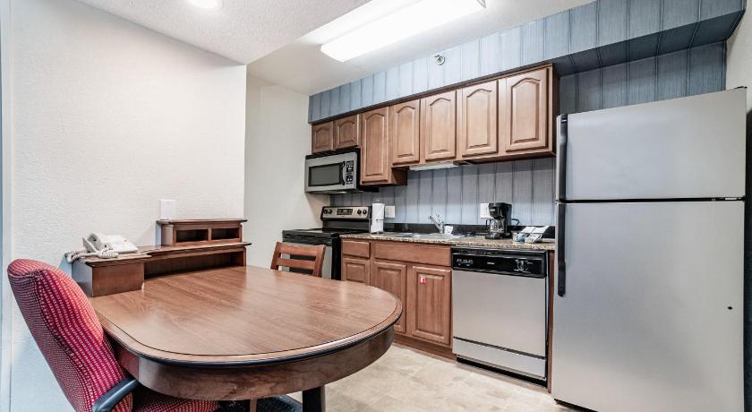 Doral Inn & Suites Miami Airport West