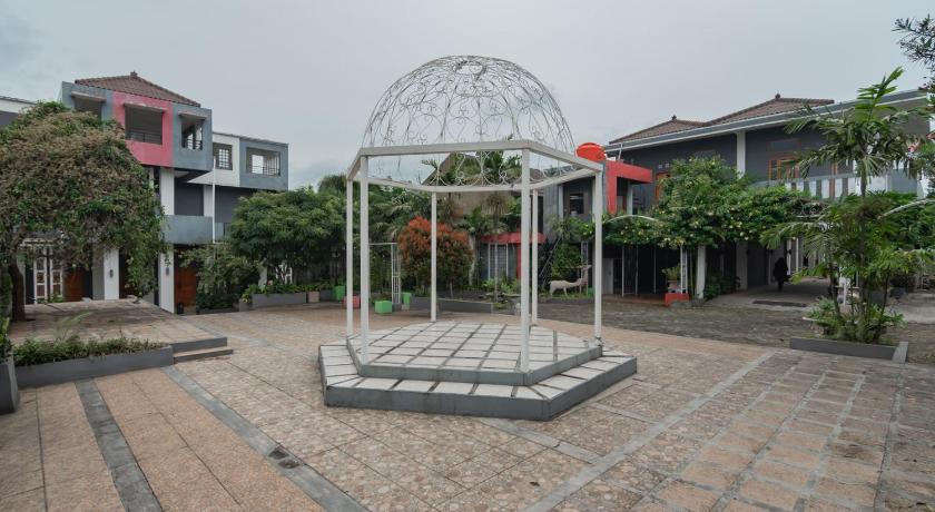 Lembur Kiwari Setra Duta Mitra RedDoorz – Bandung, ID