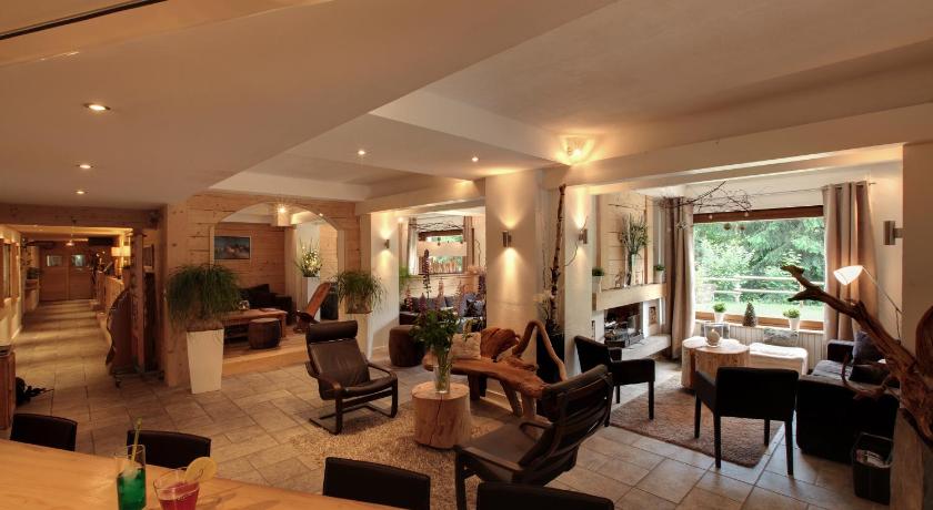 Chalet Hotel Les Campanules - main image