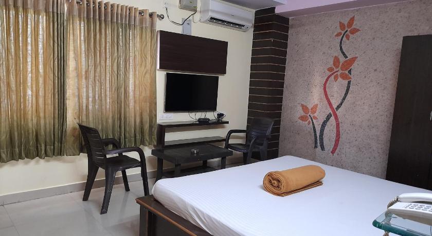 Maruthi Residency Inn