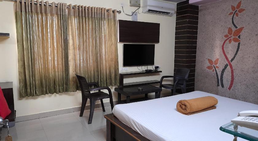 Maruthi Residency Inn