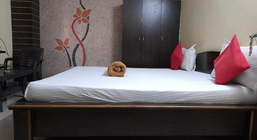 Maruthi Residency Inn