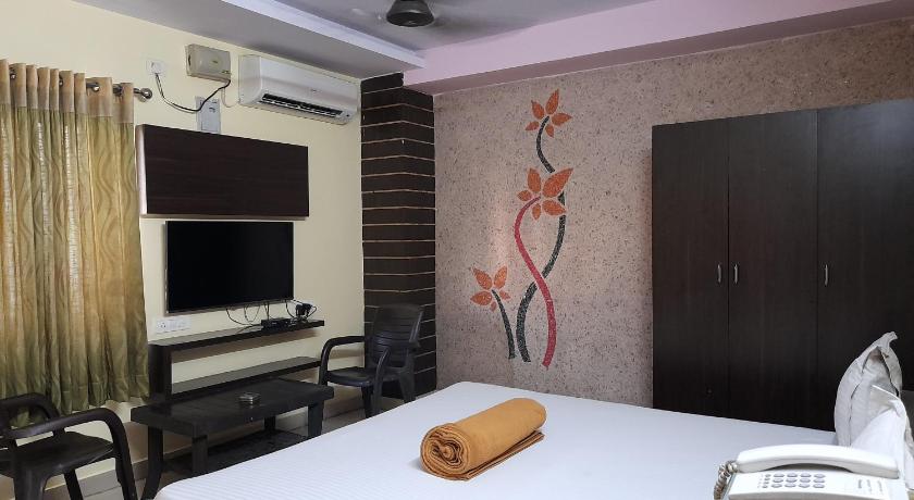 Maruthi Residency Inn