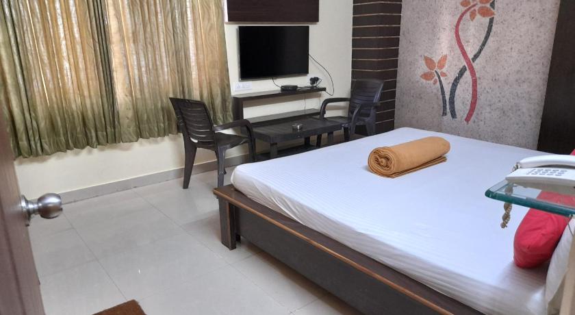 Maruthi Residency Inn