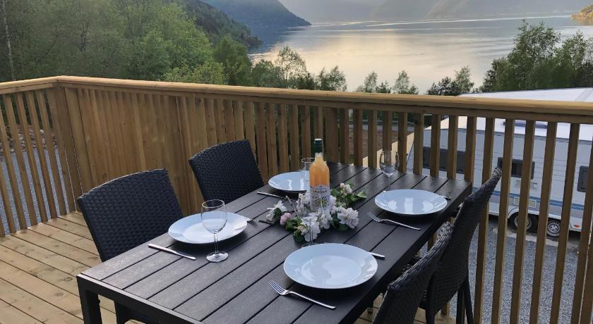 キンサヴィク Hardangerpark AS 4つ星 ゲストハウス レストラン