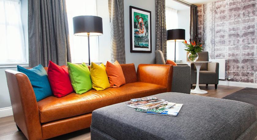 Image of Suite 4