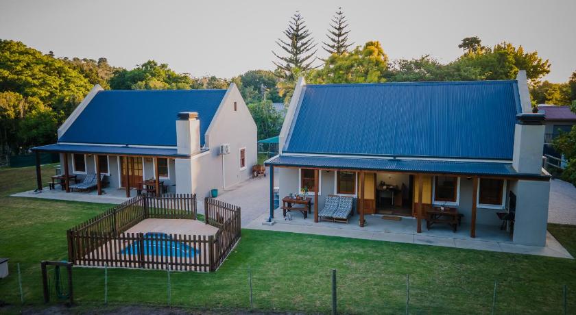 Dolittle Cottages photo