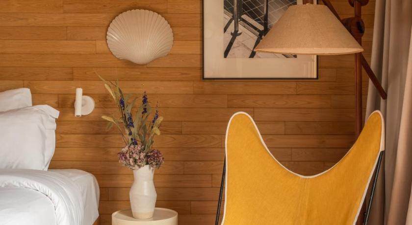 Image of Standard Suite Double Or Twin Garden View 4