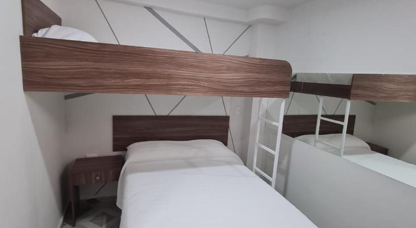 Hotel Town Express photo