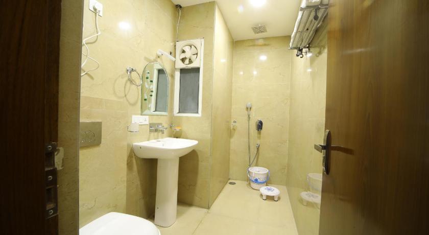 Hotel Shantivan inn photo