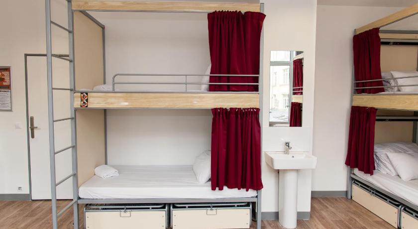 Image of 1 Person in 6-Bed Dormitory with Shared Bathroom - Mixed 5