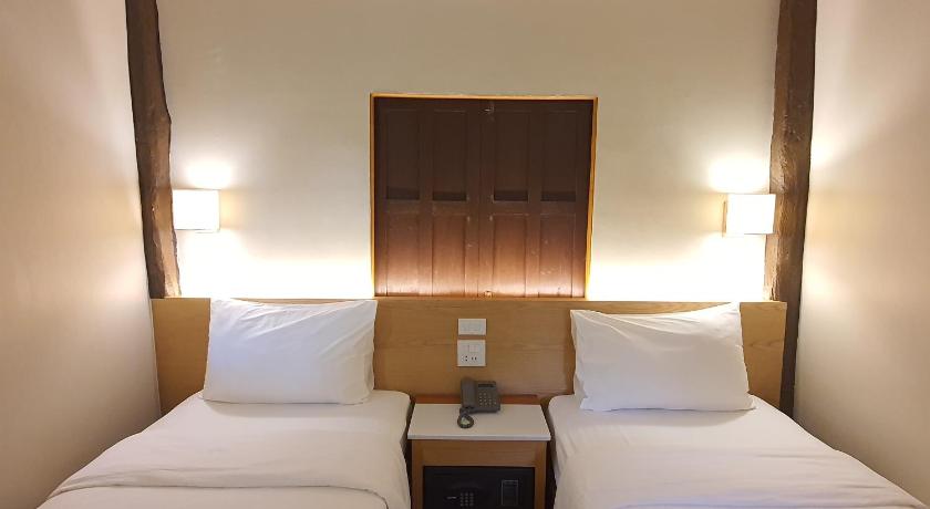 รูปของห้องคลาสสิกเตียงแฝด (Classic Twin) 3