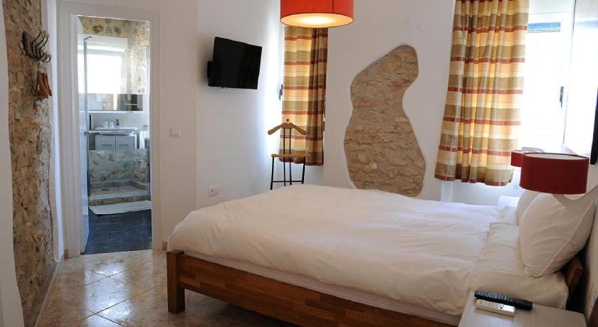 Pension Subirats Perello photo